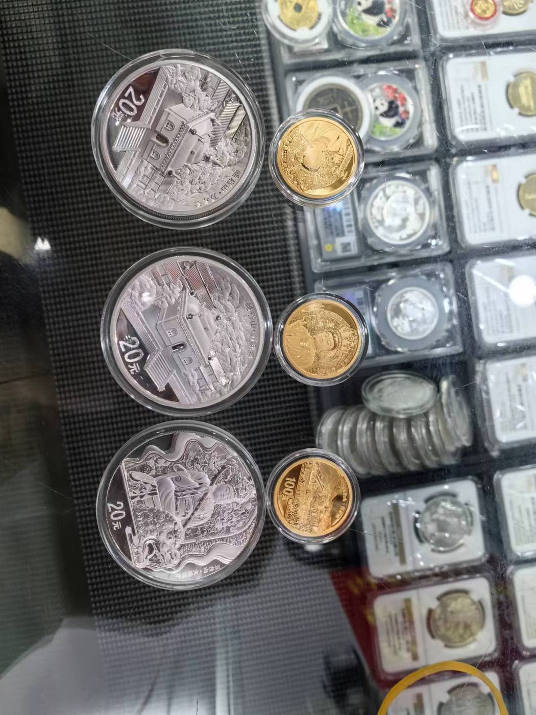 dvubb 图片点击可在新窗口打开查看