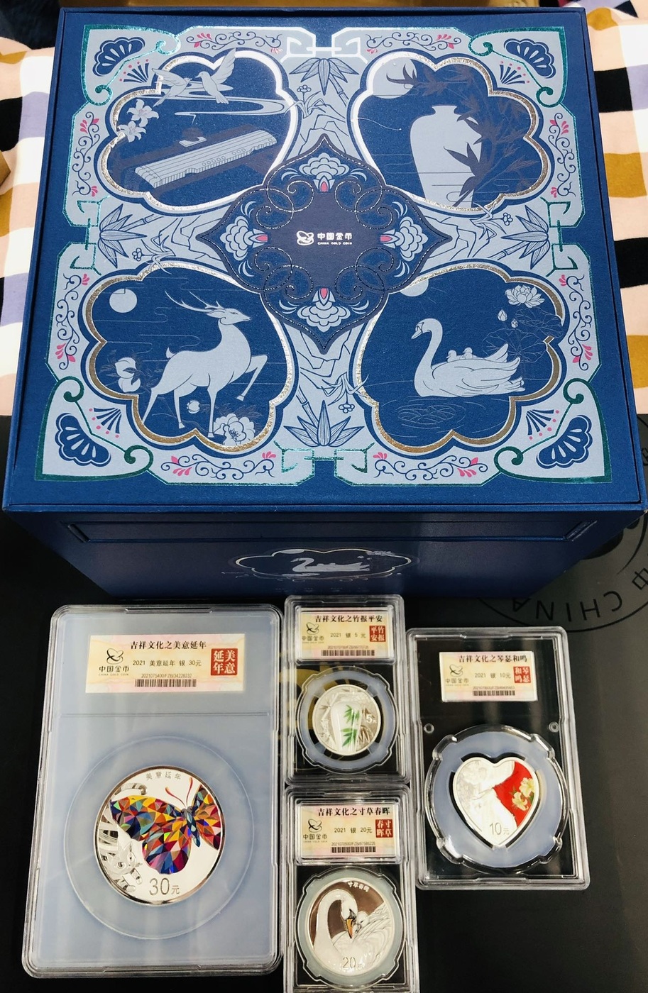 dvubb 图片点击可在新窗口打开查看