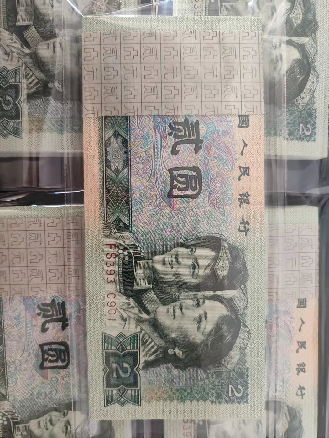 dvubb 图片点击可在新窗口打开查看