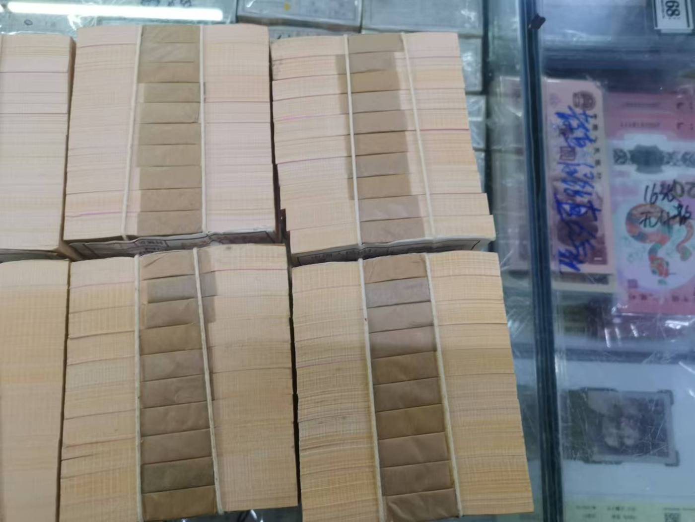 dvubb 图片点击可在新窗口打开查看