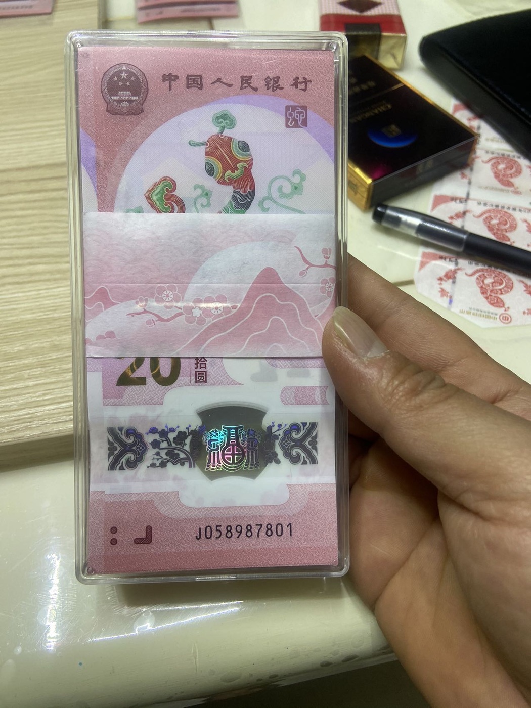 dvubb 图片点击可在新窗口打开查看