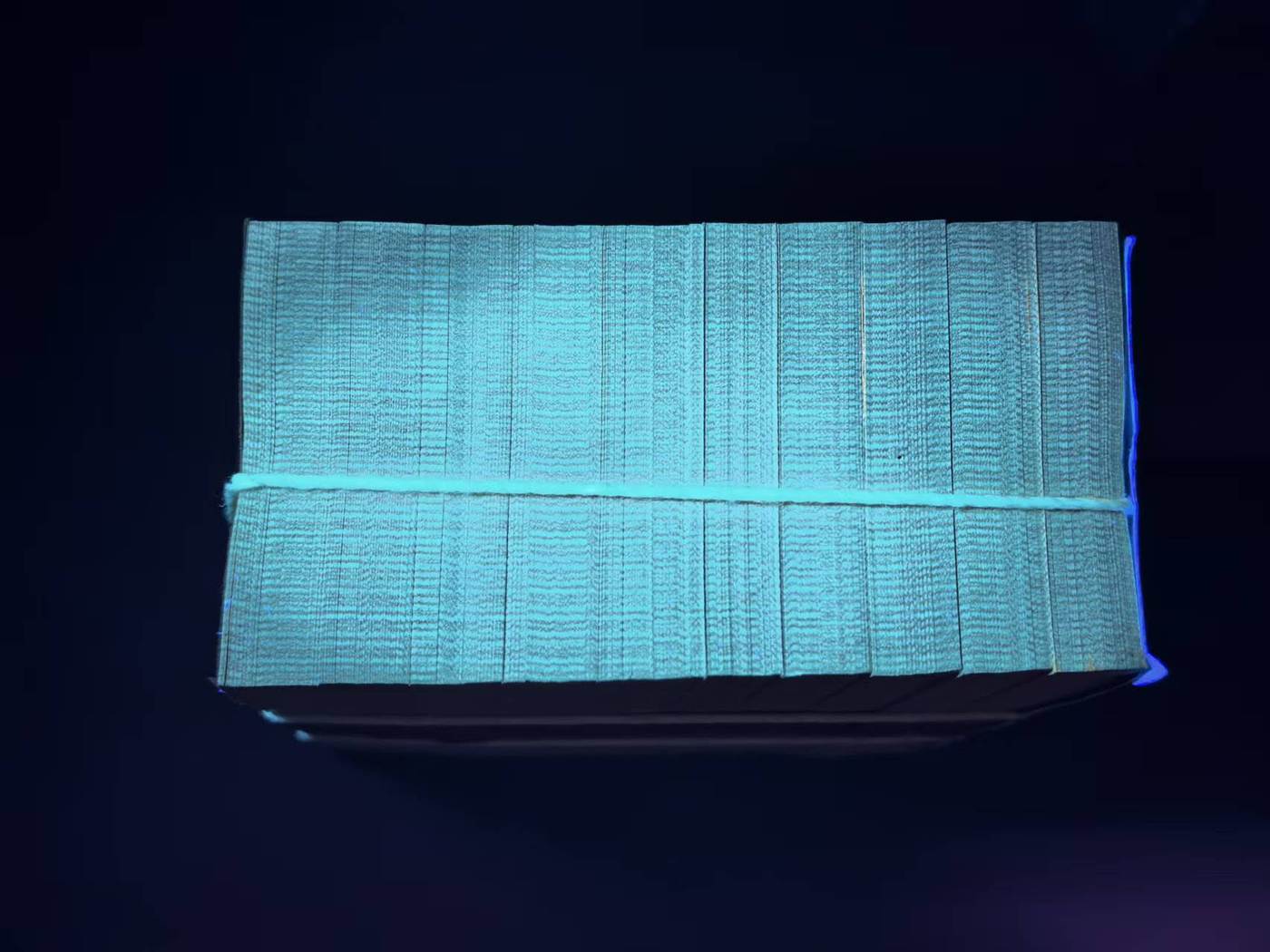 dvubb 图片点击可在新窗口打开查看