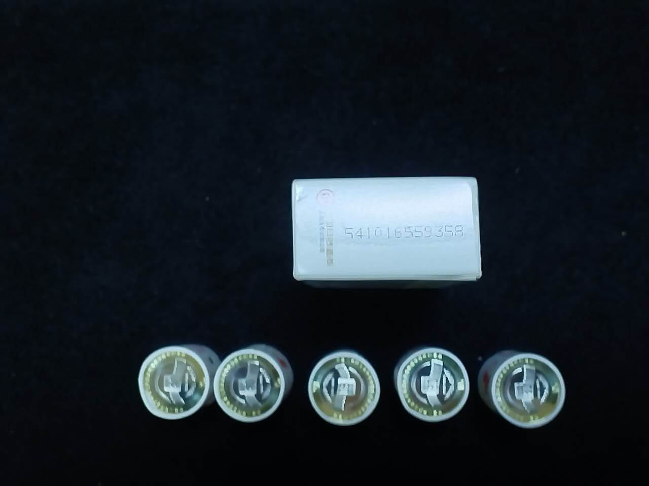 dvubb 图片点击可在新窗口打开查看