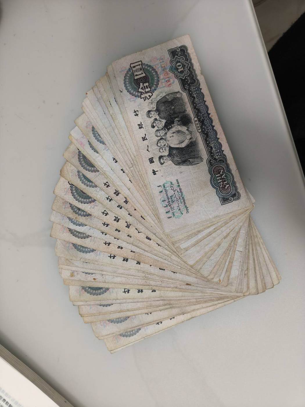 dvubb 图片点击可在新窗口打开查看