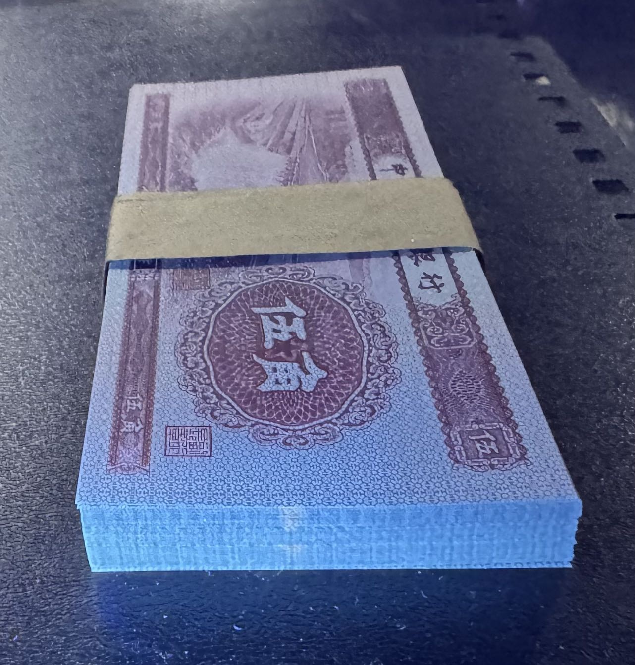 dvubb 图片点击可在新窗口打开查看