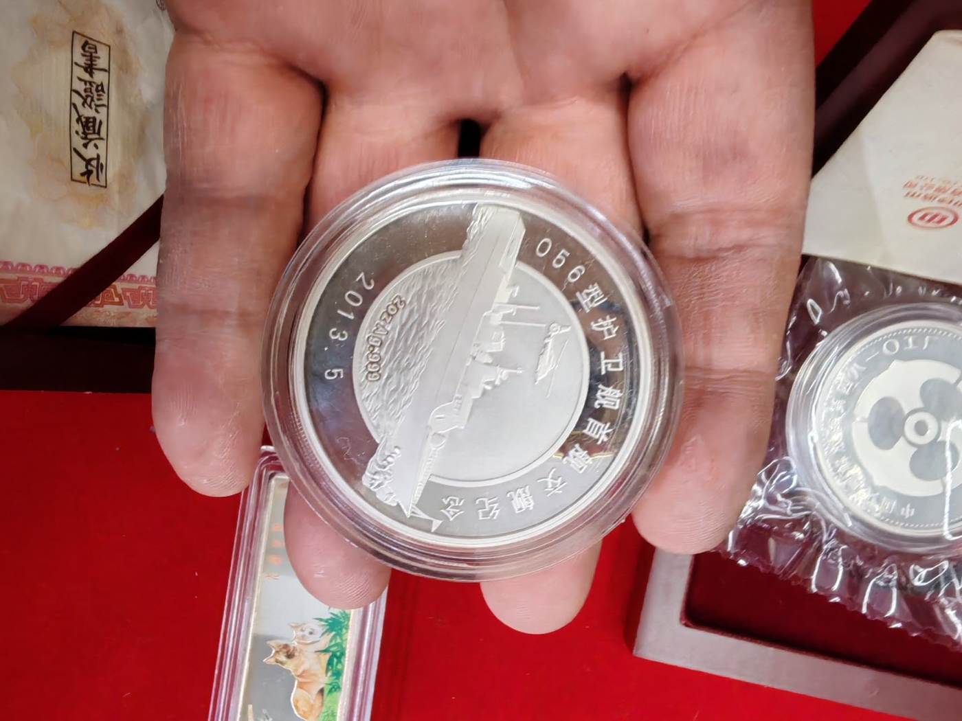 dvubb 图片点击可在新窗口打开查看