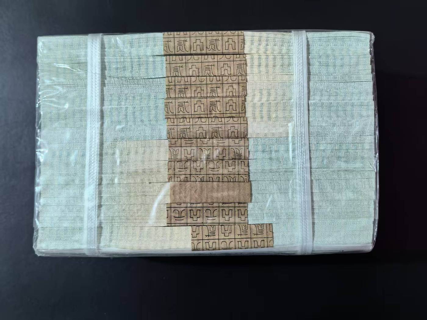 dvubb 图片点击可在新窗口打开查看