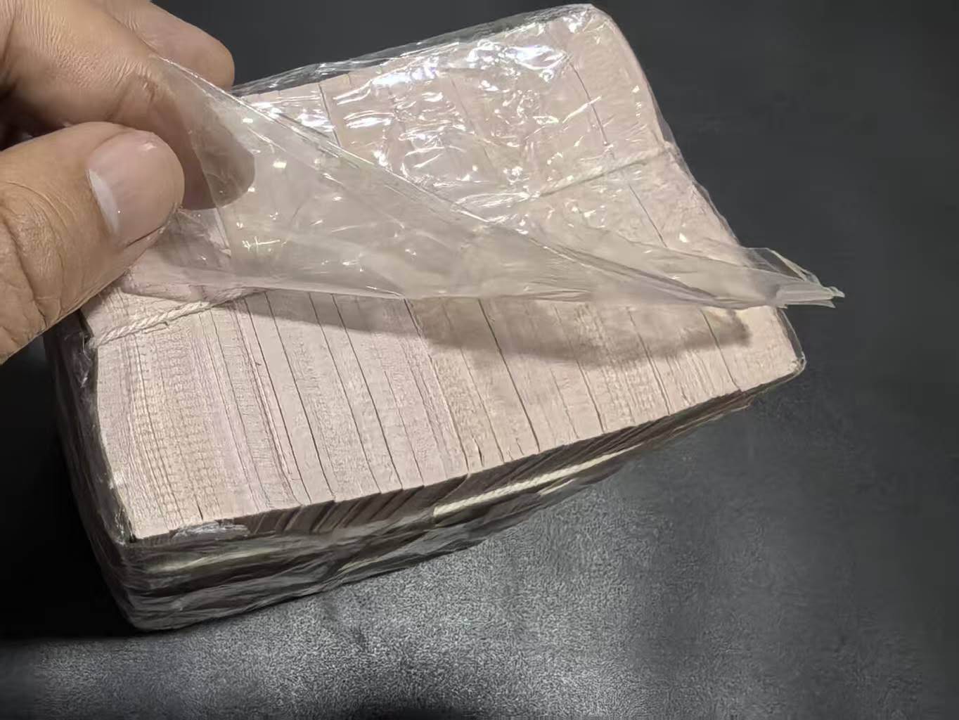 dvubb 图片点击可在新窗口打开查看