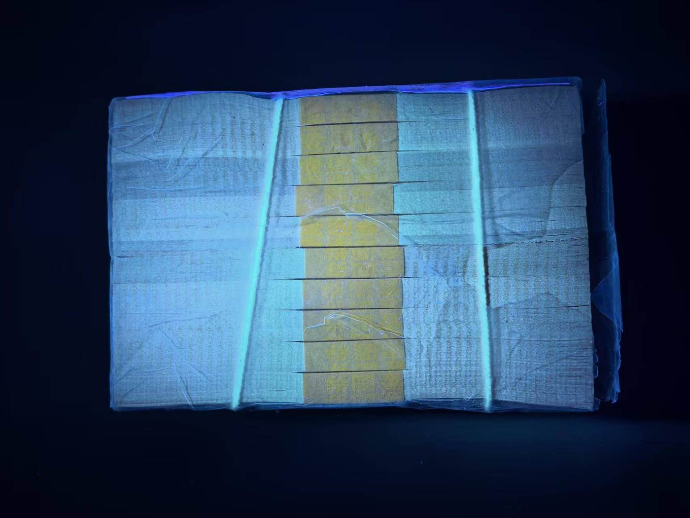 dvubb 图片点击可在新窗口打开查看