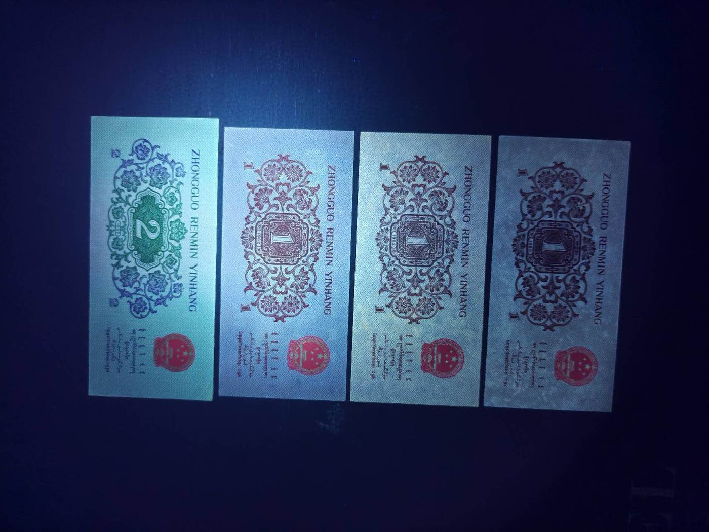 dvubb 图片点击可在新窗口打开查看