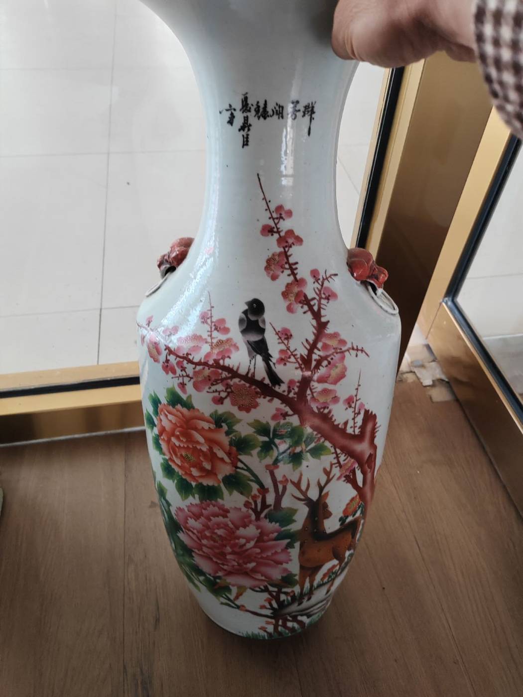 dvubb 图片点击可在新窗口打开查看