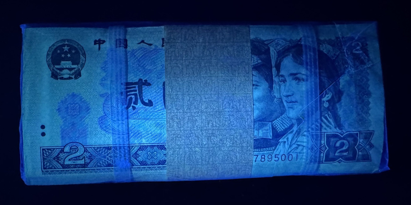 dvubb 图片点击可在新窗口打开查看