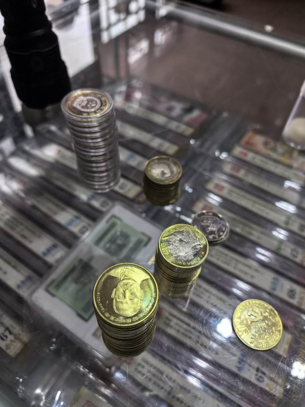dvubb 图片点击可在新窗口打开查看