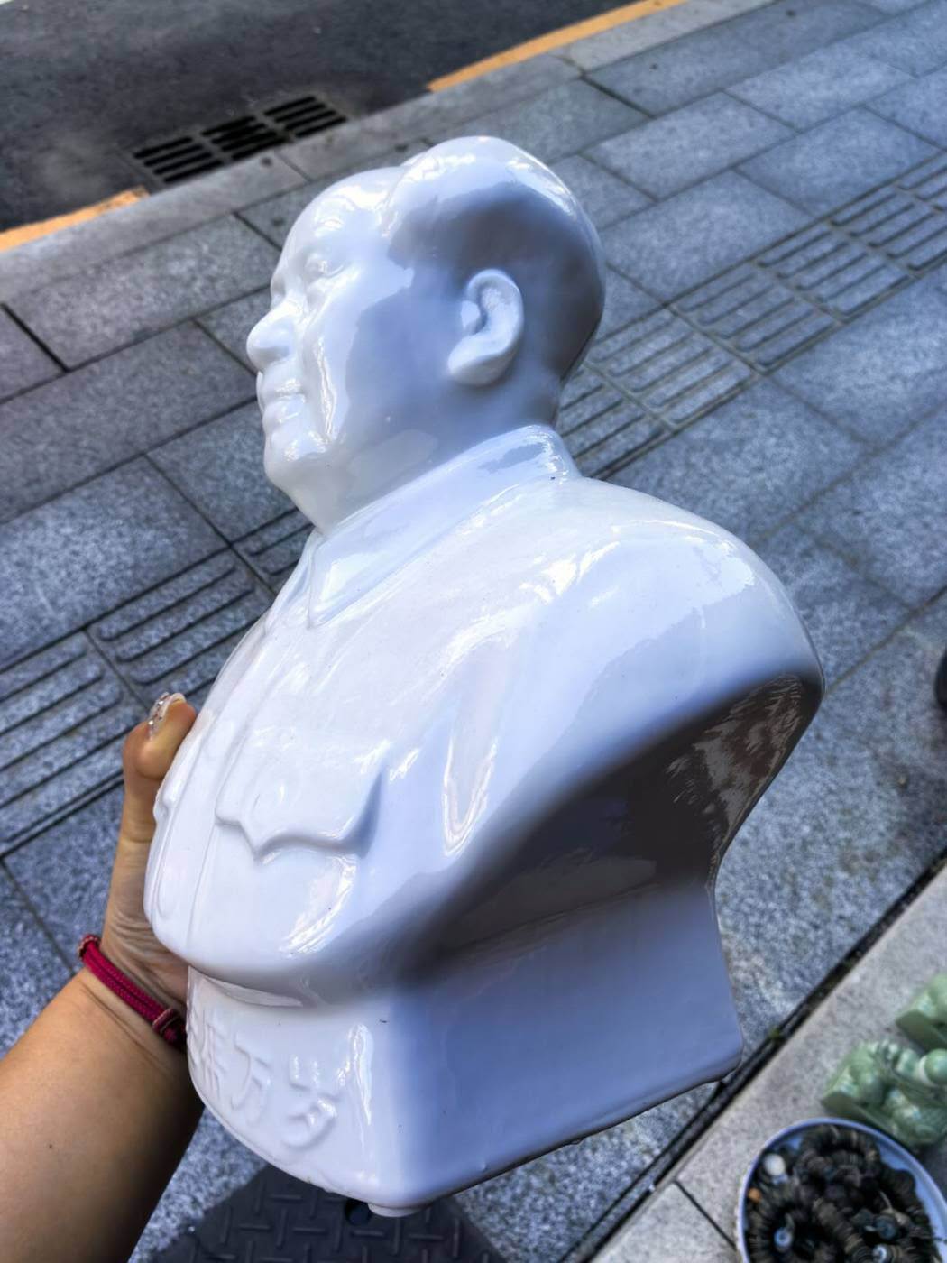dvubb 图片点击可在新窗口打开查看