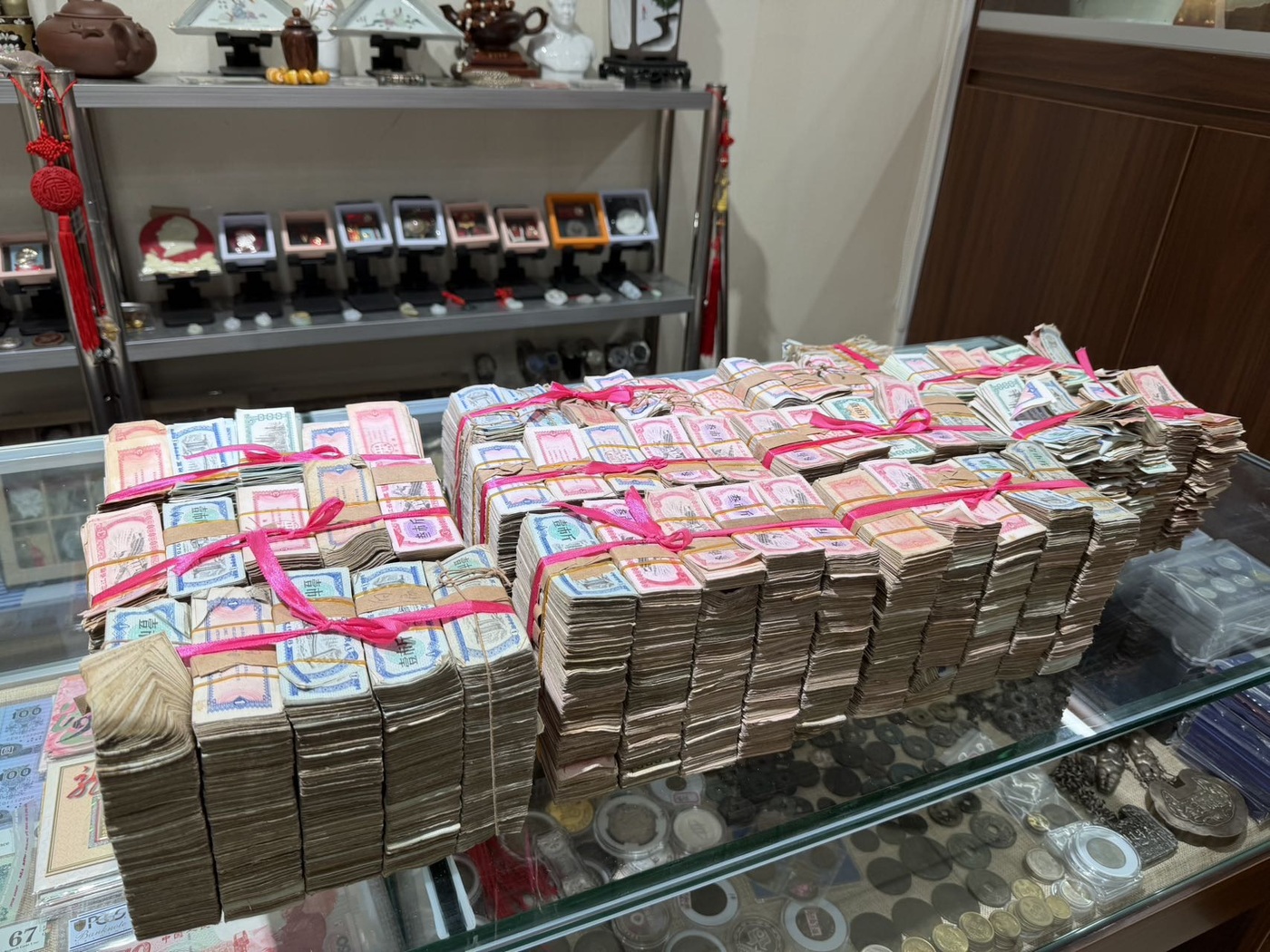 dvubb 图片点击可在新窗口打开查看