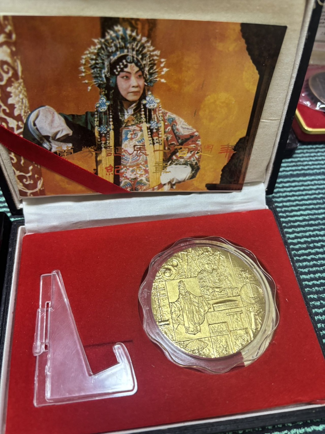 dvubb 图片点击可在新窗口打开查看